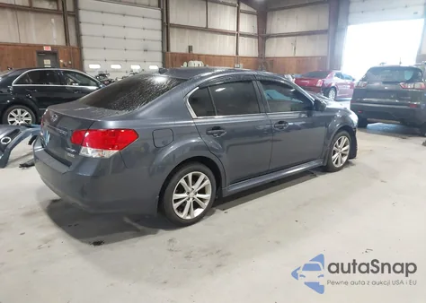 2014 Subaru Legacy 2.5I Premium из США, поврежденный, VIN 4S3BMBD62E3018058